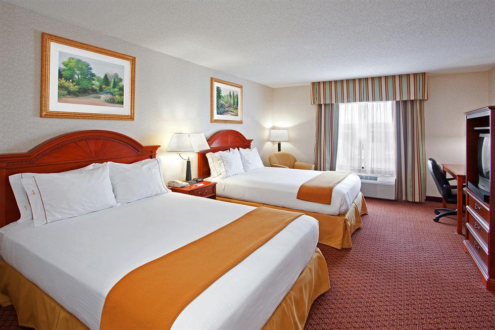 Holiday Inn Express & Suites - Sharon-Hermitage, An Ihg Hotel West Middlesex Екстериор снимка