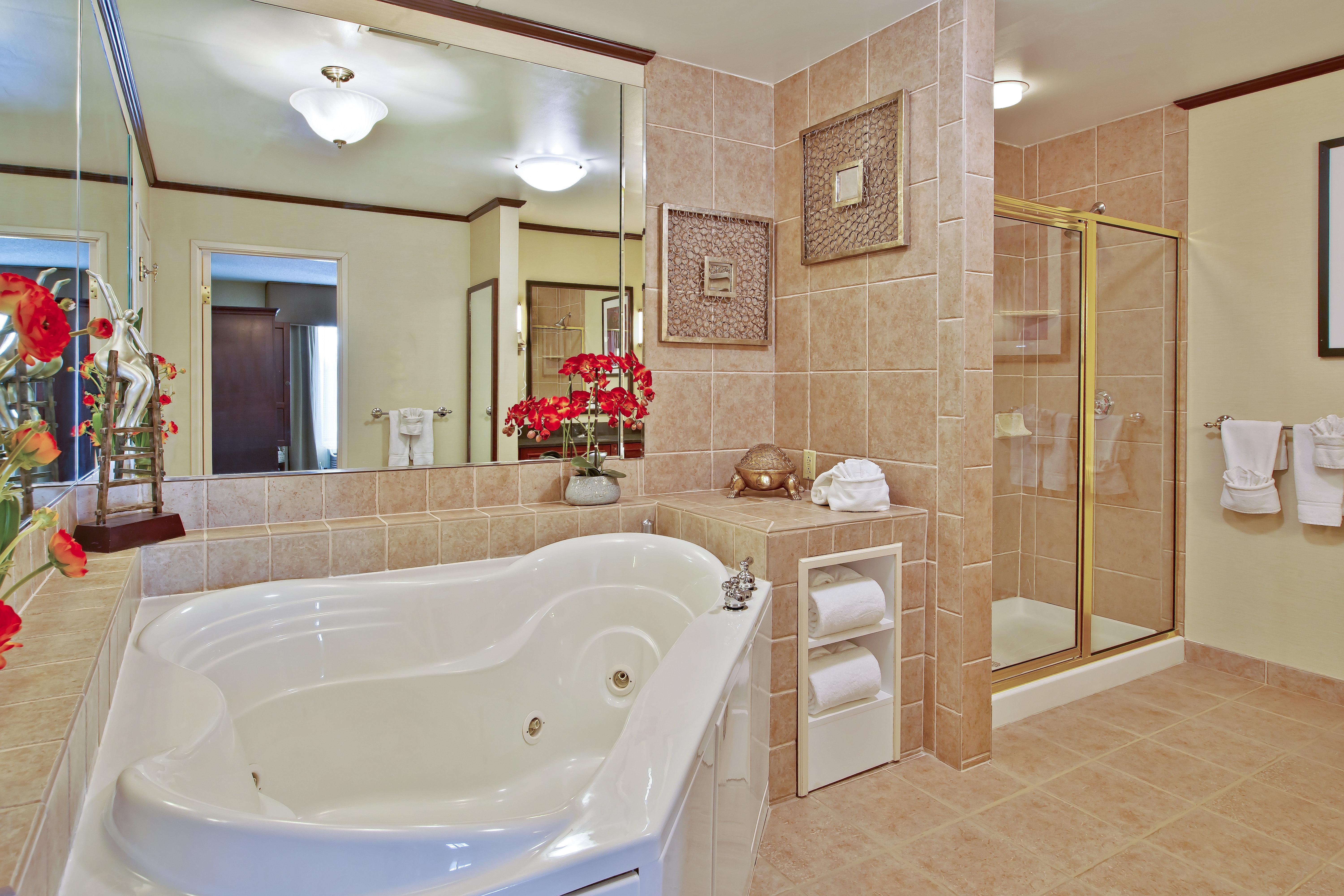 Holiday Inn Express & Suites - Sharon-Hermitage By Ihg West Middlesex Екстериор снимка